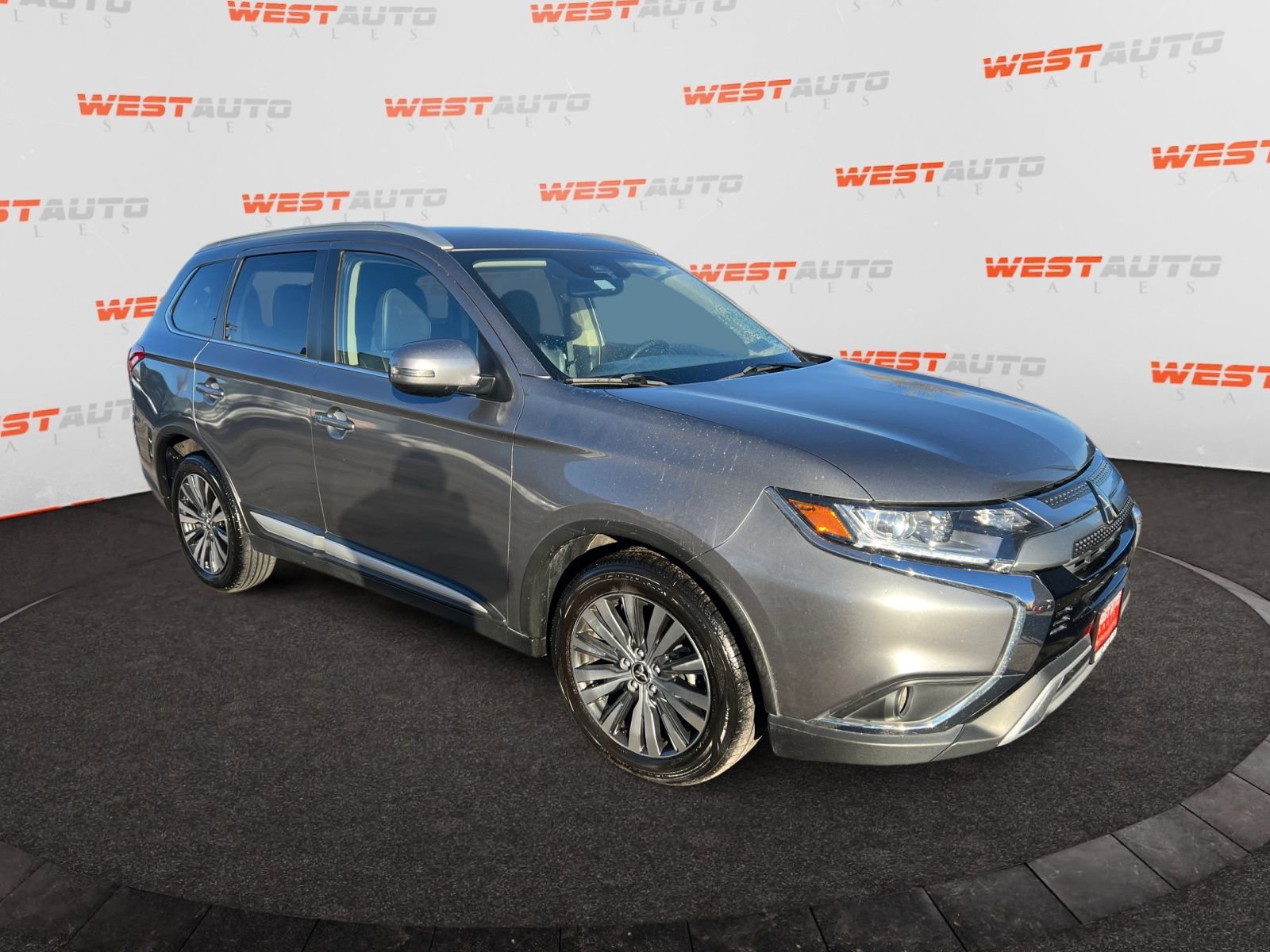 Used 2020 Mitsubishi Outlander SE image 7
