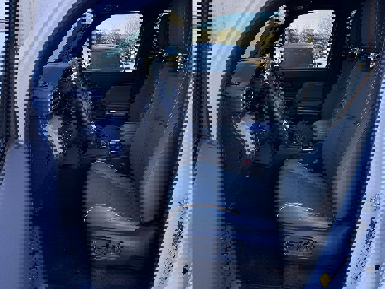 Used 2025 Toyota 4Runner Trailhunter image 16