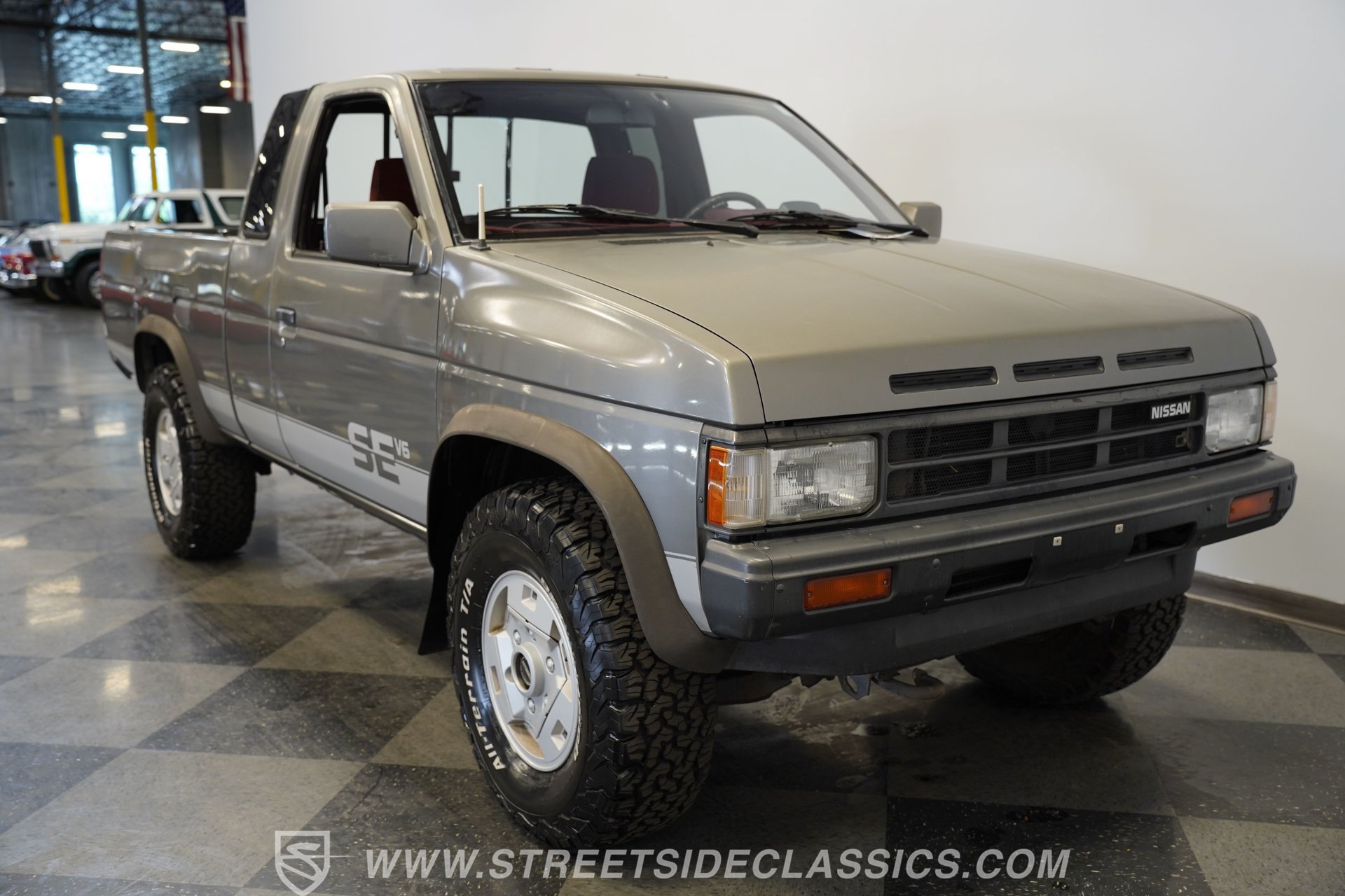 Used 1989 Nissan Pickup 4x4 King Cab V6 image 17