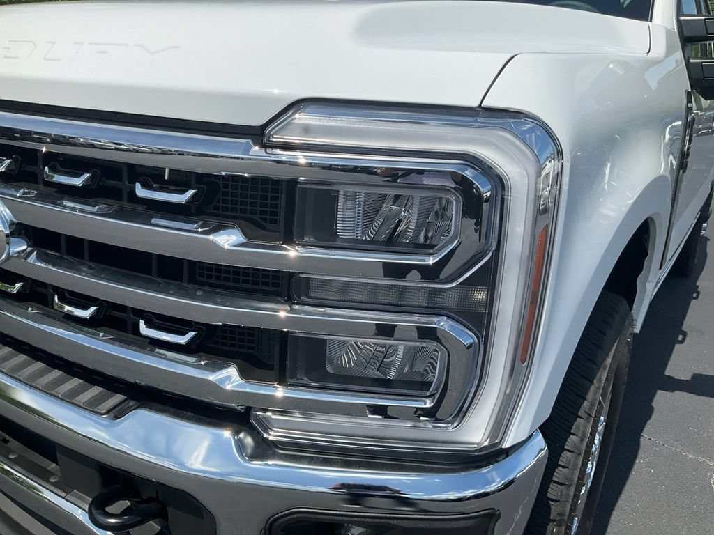 New 2026 Ford F350 Lariat w/ Chrome Package AWD/4WD image 9