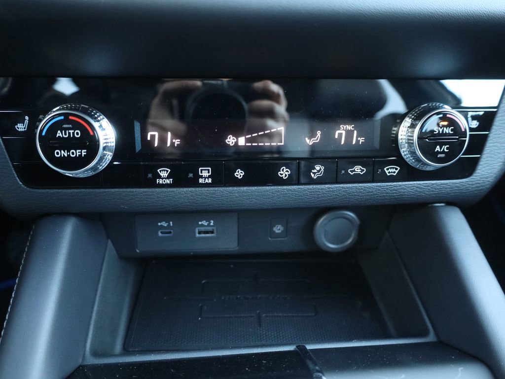 New 2025 Mitsubishi Outlander SE image 37