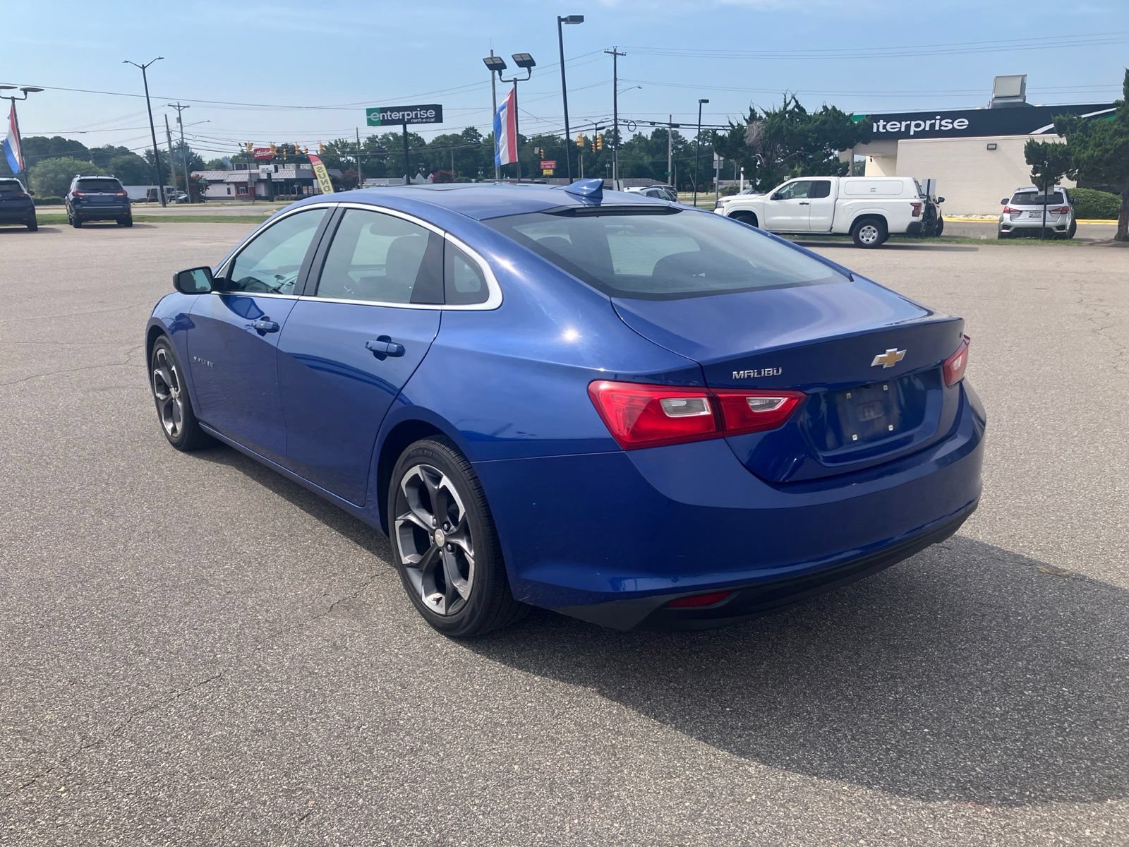 Used 2023 Chevrolet Malibu LT FWD image 3