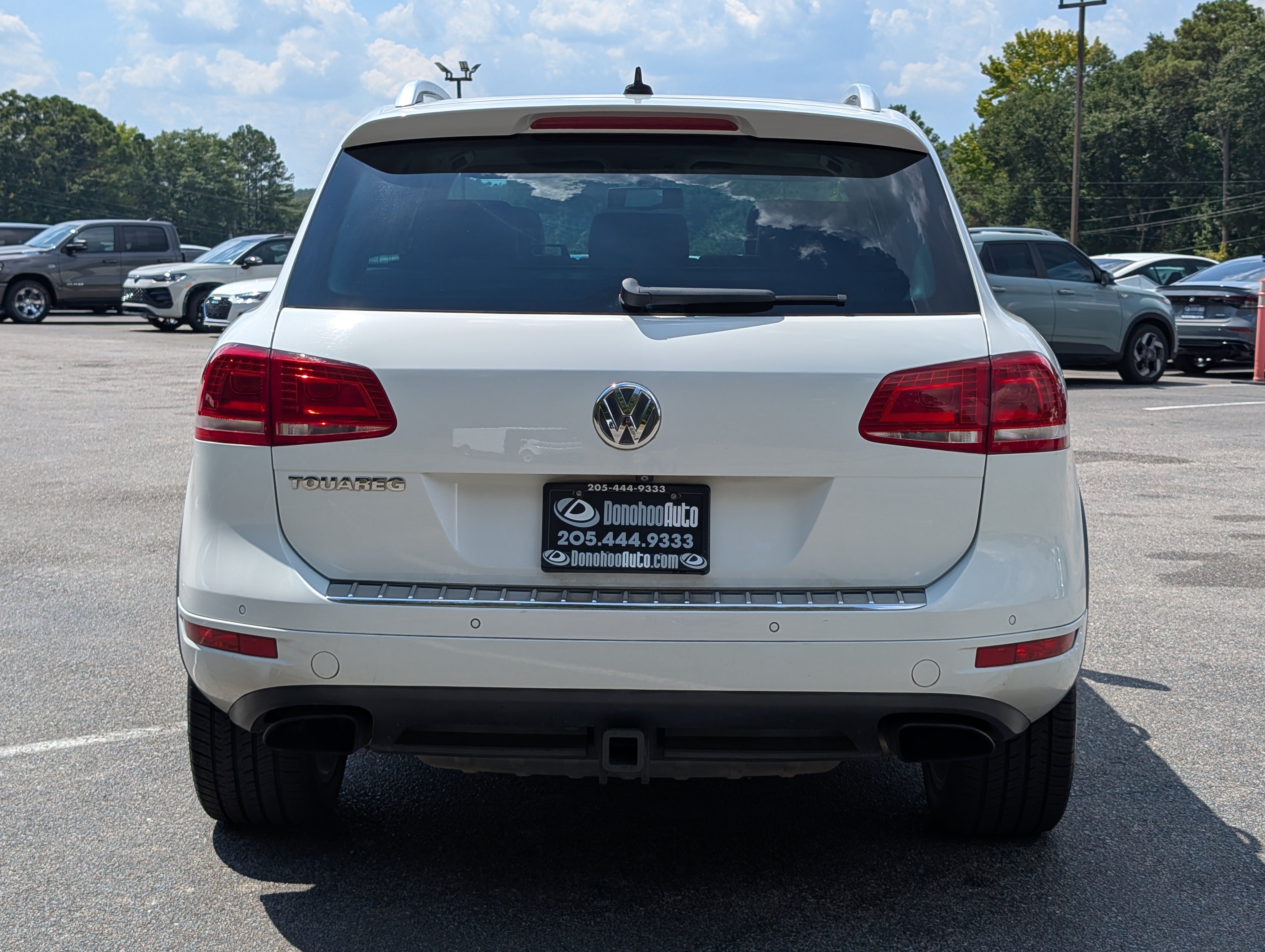 Used 2014 Volkswagen Touareg Executive AWD/4WD image 8