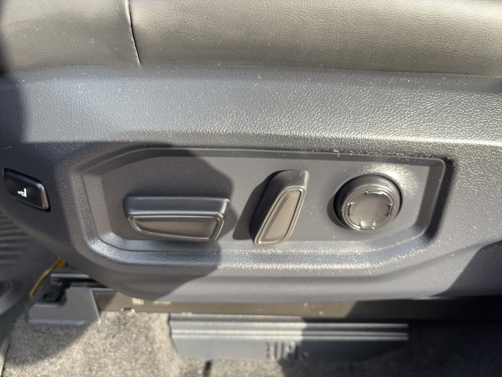 Used 2025 Toyota Tundra Platinum image 21
