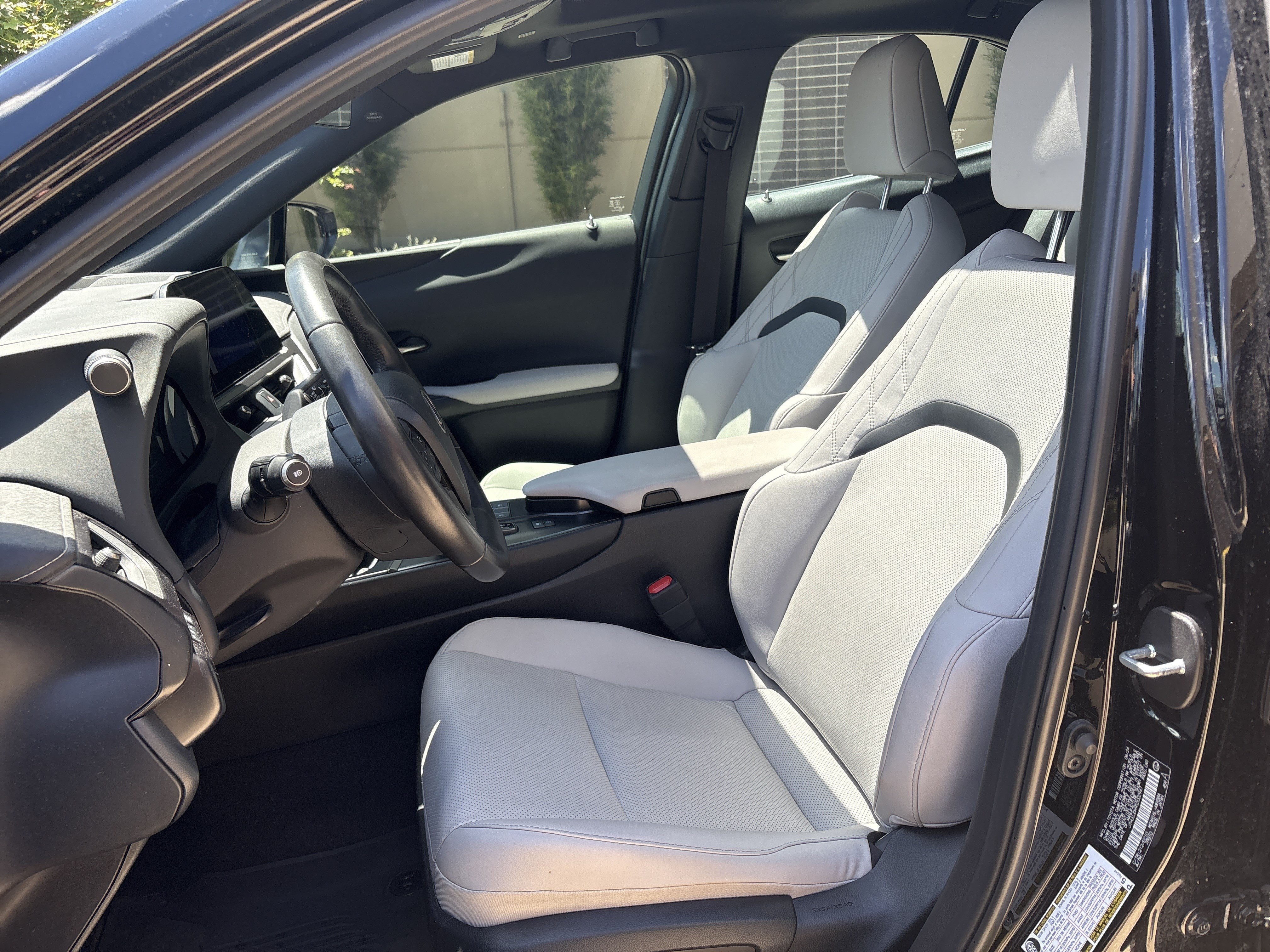 Used 2025 Lexus UX 300h AWD w/ Accessory Package (Z1) image 16