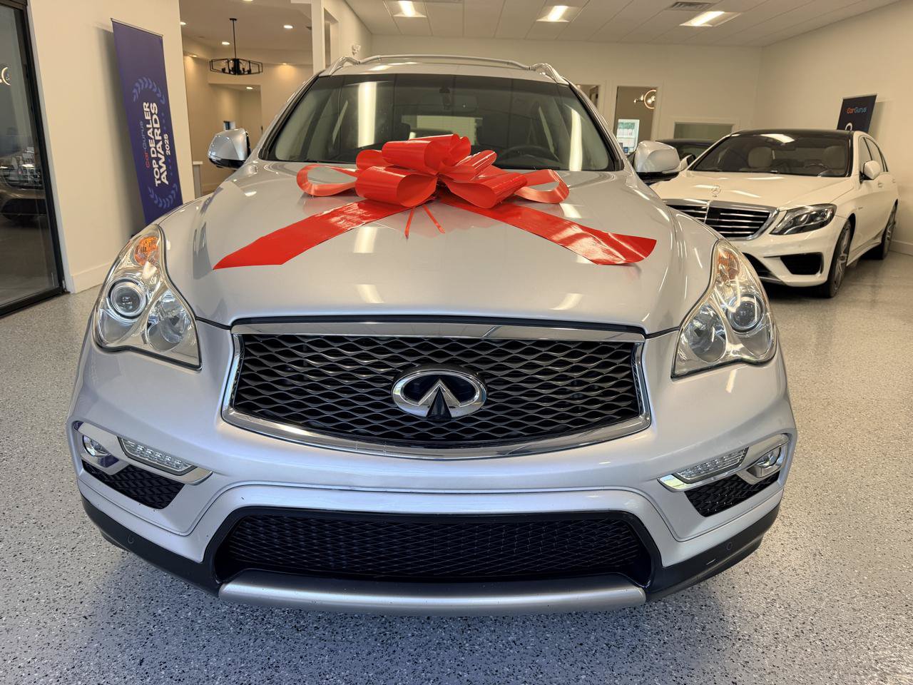 Used 2017 INFINITI QX50 2WD w/ Premium Plus Package image 12