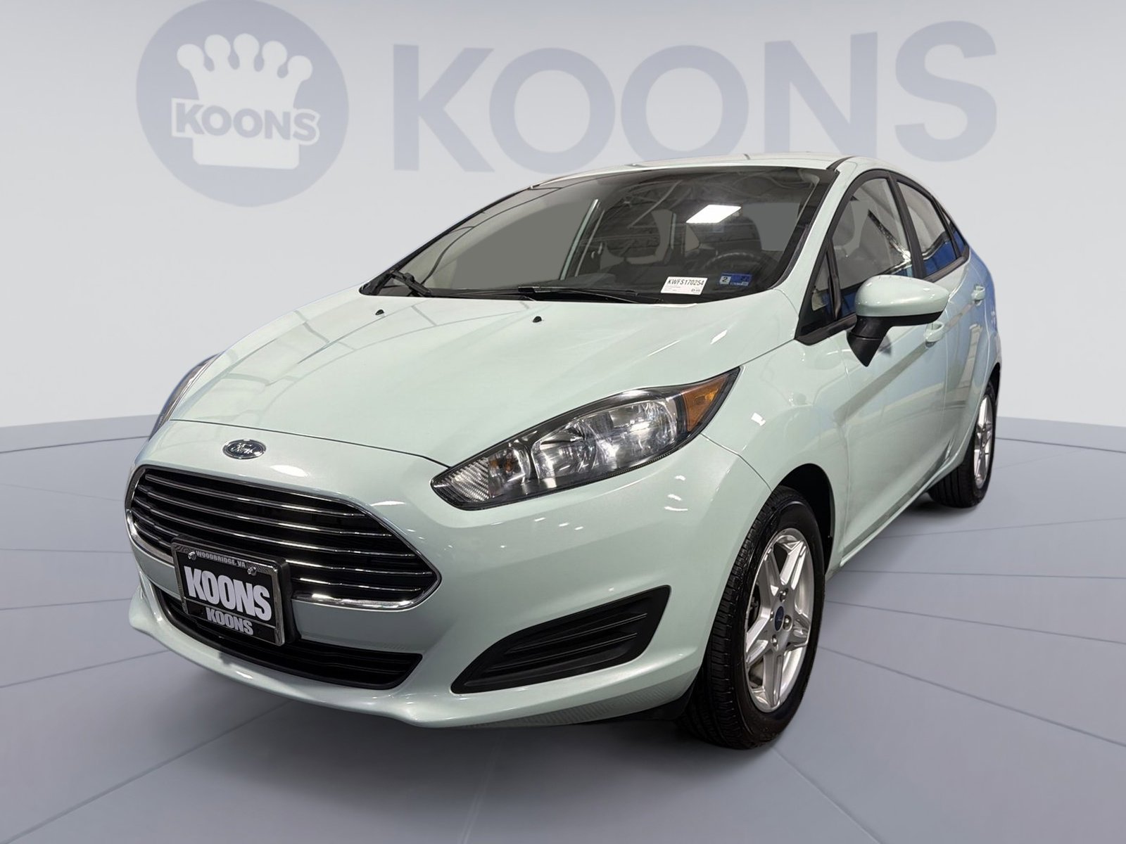 Used 2017 Ford Fiesta SE FWD image 1