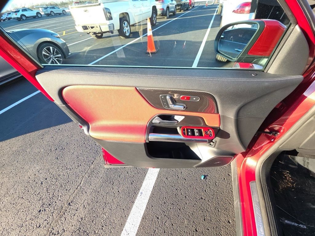 Used 2021 Mercedes-Benz GLA 35 AMG 4MATIC image 13