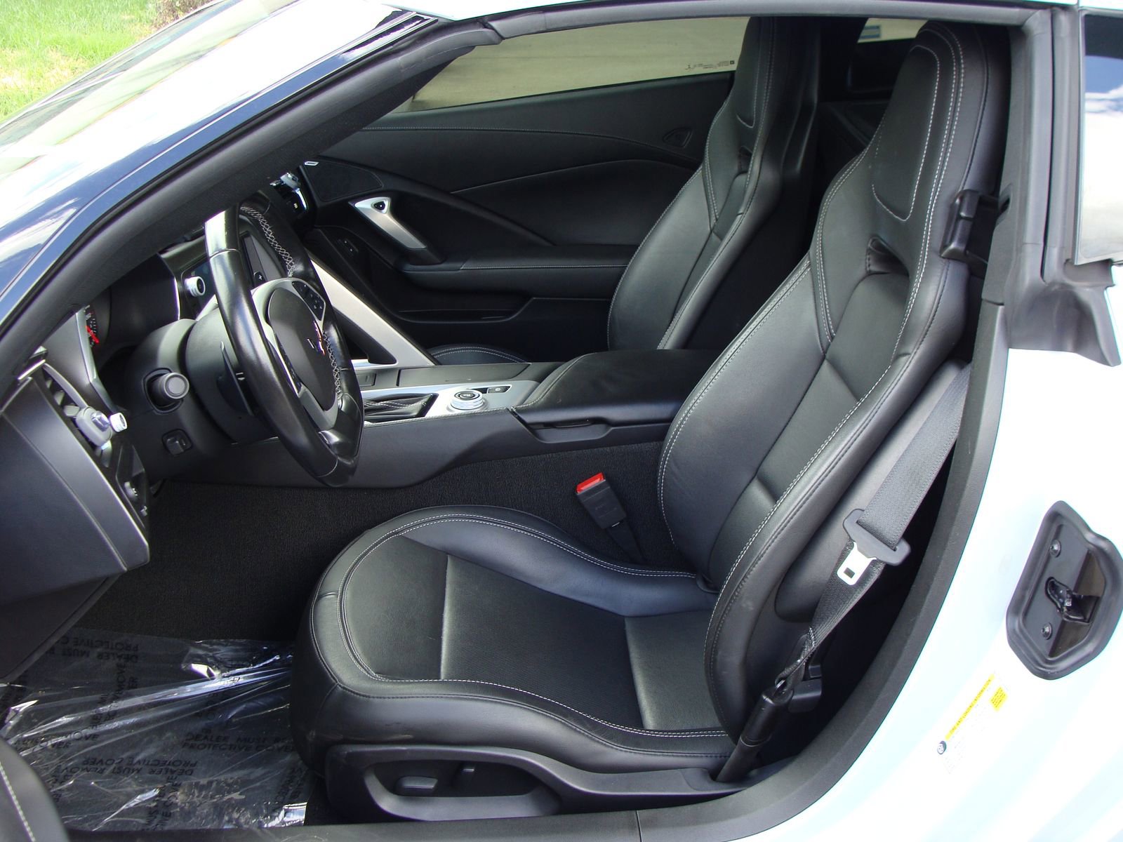 Used 2018 Chevrolet Corvette Stingray Coupe w/ Battery Protection Package RWD image 7
