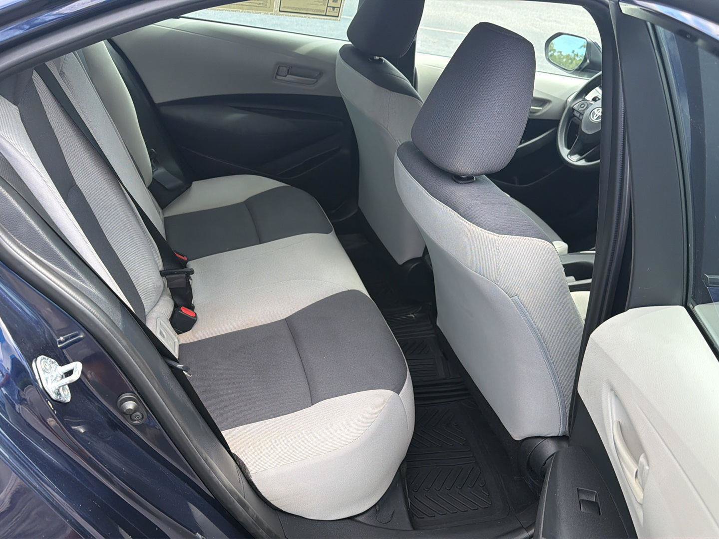 Used 2024 Toyota Corolla LE FWD image 12