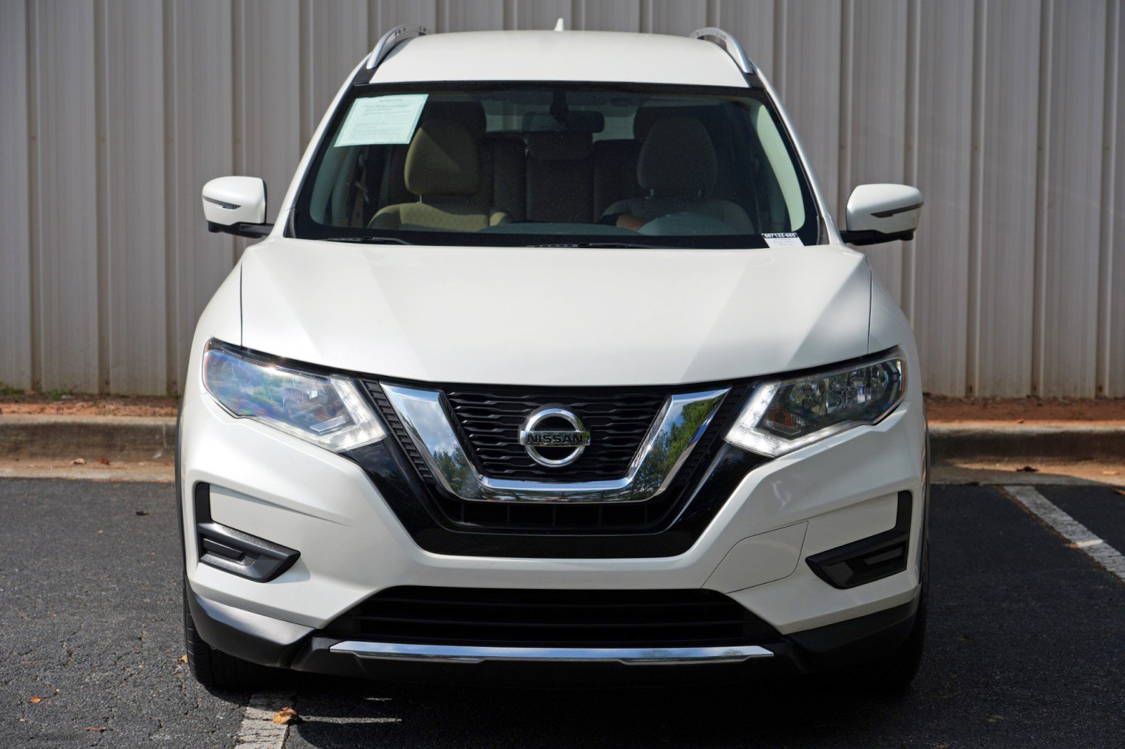 Used 2017 Nissan Rogue SV w/ SV Premium Package AWD/4WD image 42