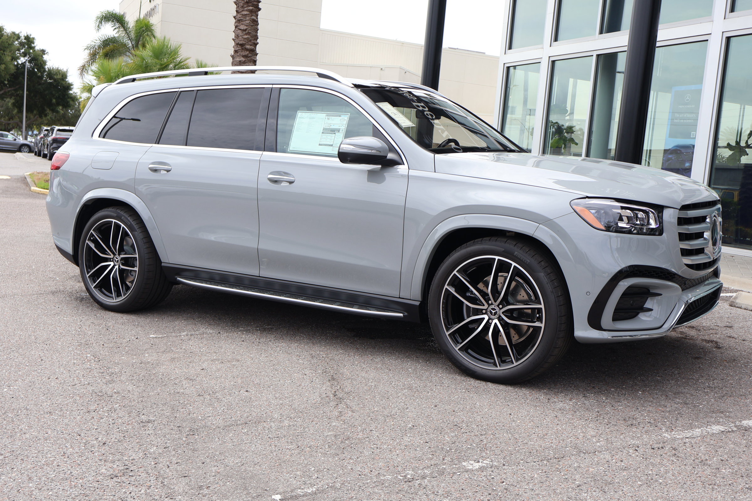 New 2026 Mercedes-Benz GLS 580 4MATIC image 9