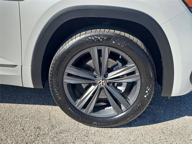 Used 2022 Volkswagen Atlas Cross Sport SEL R-Line AWD/4WD image 4