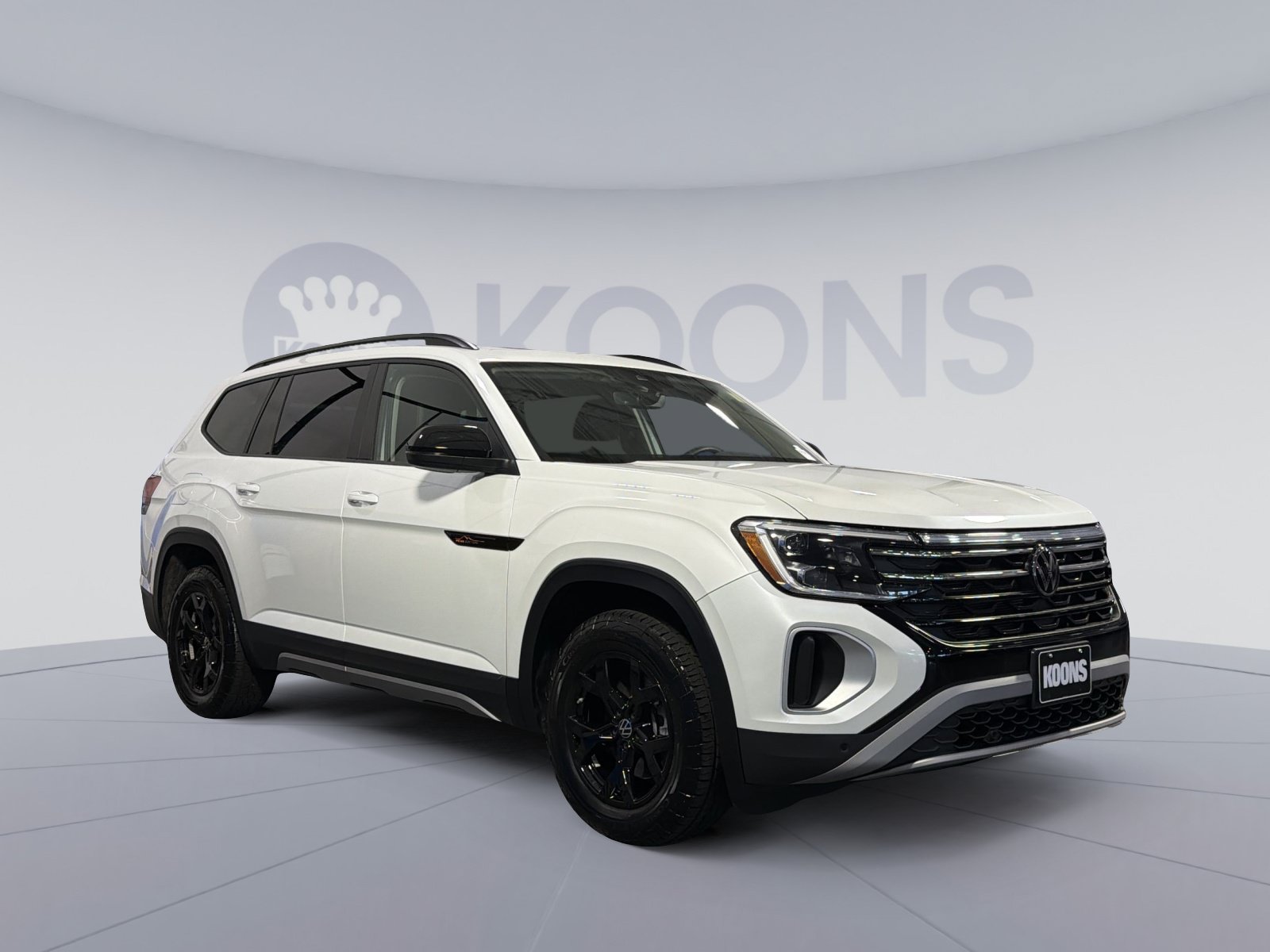 Used 2024 Volkswagen Atlas Peak Edition SEL AWD/4WD image 10
