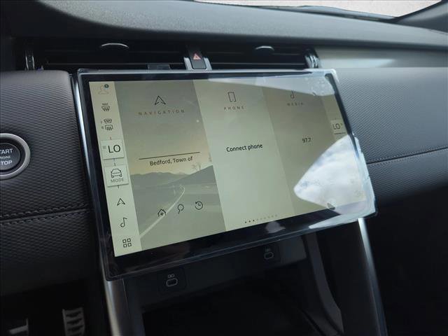 Used 2024 Land Rover Discovery Sport Dynamic SE image 25