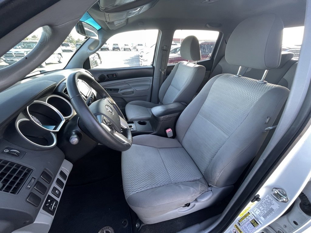 Used 2014 Toyota Tacoma PreRunner image 20