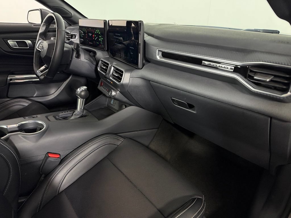 Used 2026 Ford Mustang Premium RWD image 28