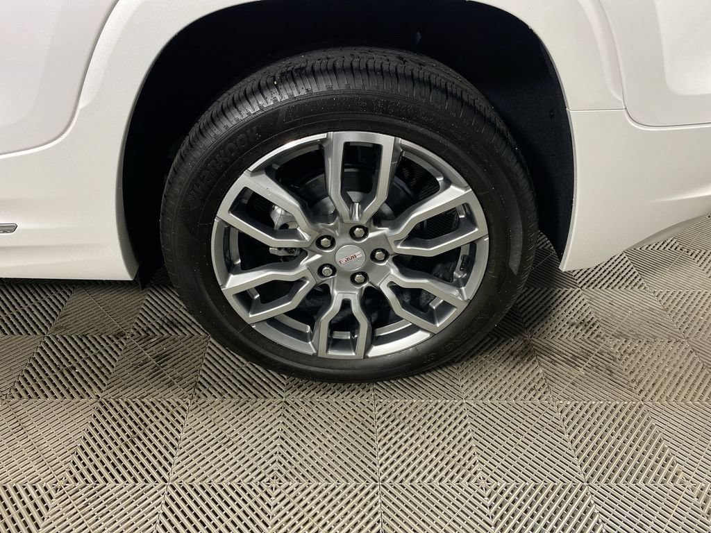 Certified 2023 GMC Terrain Denali w/ Denali Premium Package AWD/4WD image 10
