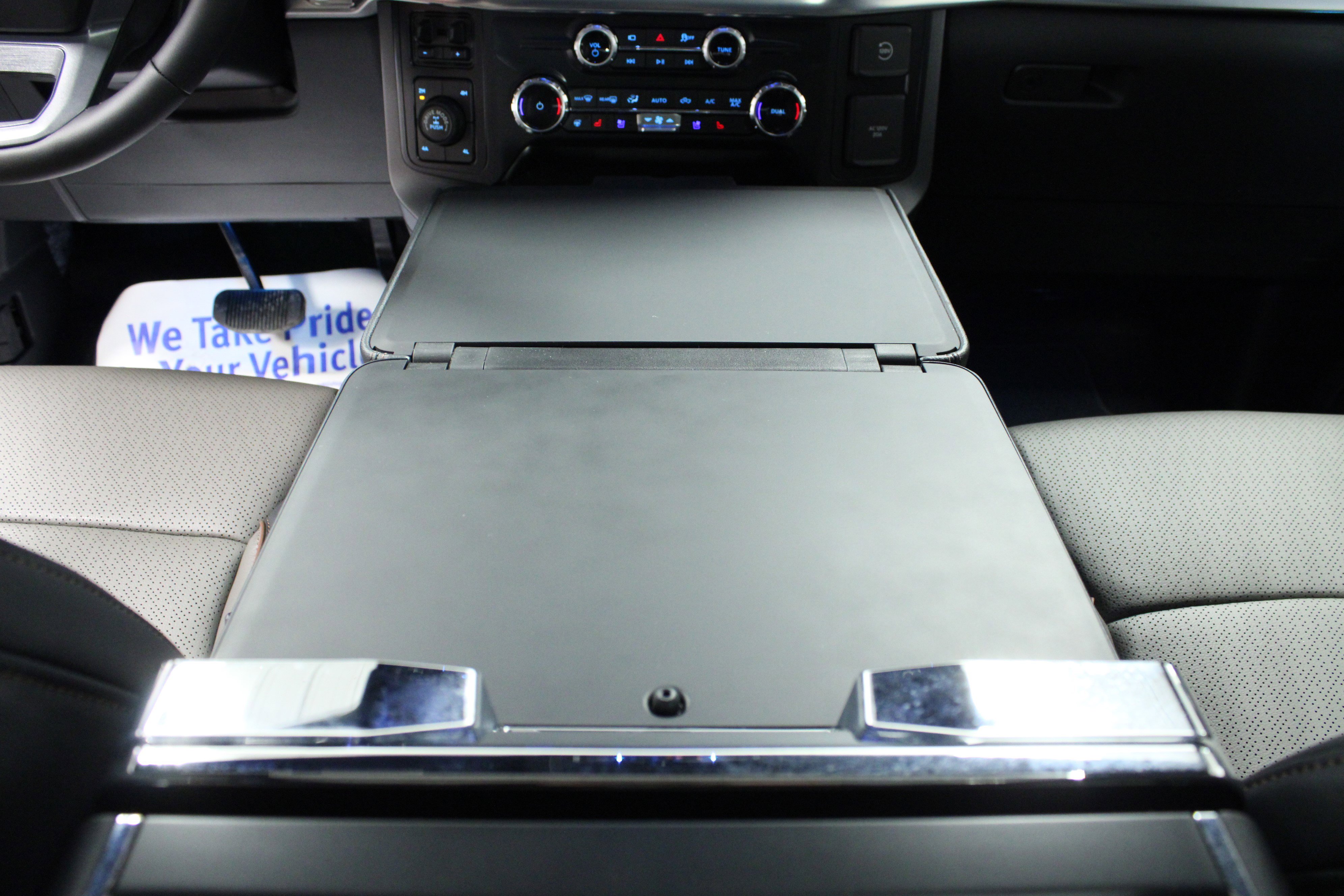 Used 2025 Ford F150 Lariat w/ Equipment Group 502A High image 21