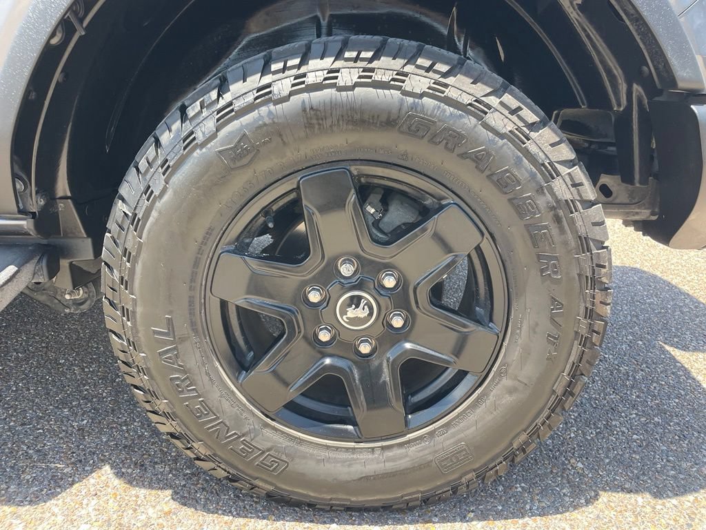Used 2024 Ford Bronco Black Diamond AWD/4WD image 17