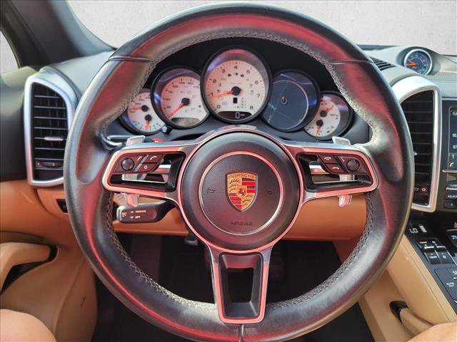 Used 2016 Porsche Cayenne AWD/4WD image 18