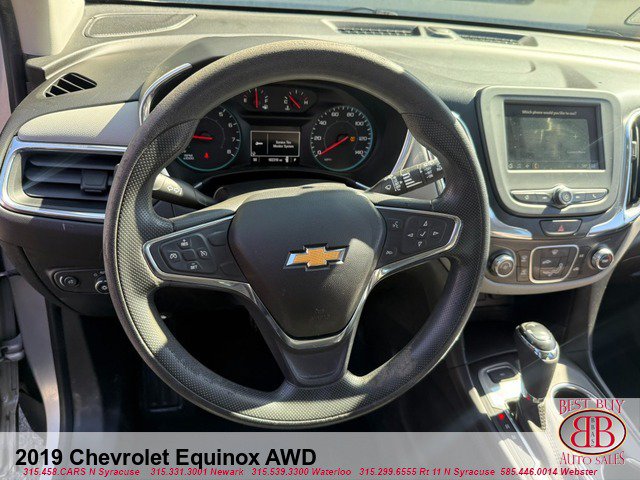 Used 2019 Chevrolet Equinox LS AWD/4WD image 17