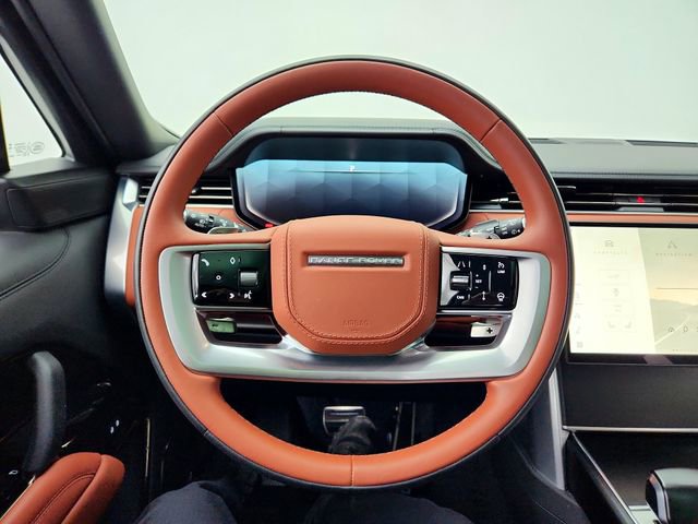 Certified 2025 Land Rover Range Rover SV image 21
