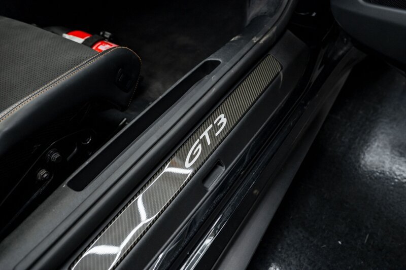 Used 2022 Porsche 911 GT3 RWD image 30