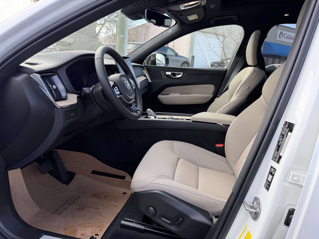 New 2026 Volvo XC60 B5 Plus w/ Protection Package Premier AWD/4WD image 15