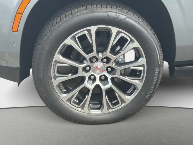 New 2026 GMC Yukon XL Denali w/ Sun & Power Step Package AWD/4WD image 10
