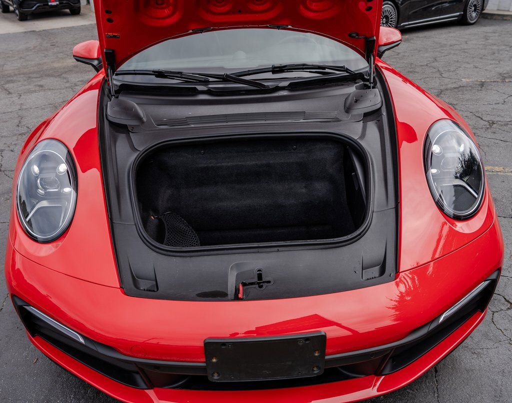 Used 2024 Porsche 911 Carrera image 23