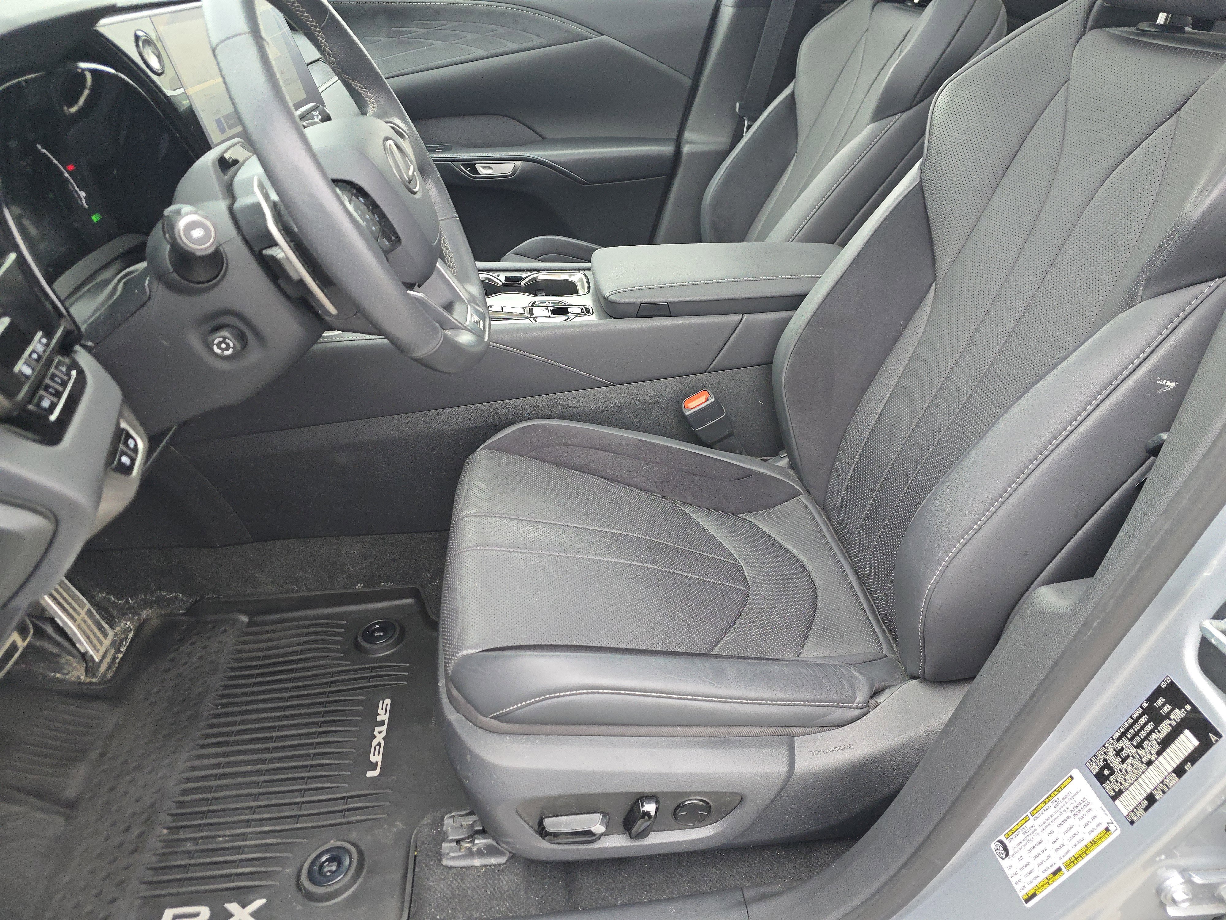 Used 2023 Lexus RX 500h F Sport w/ Accessory Package (Z1) AWD/4WD image 19