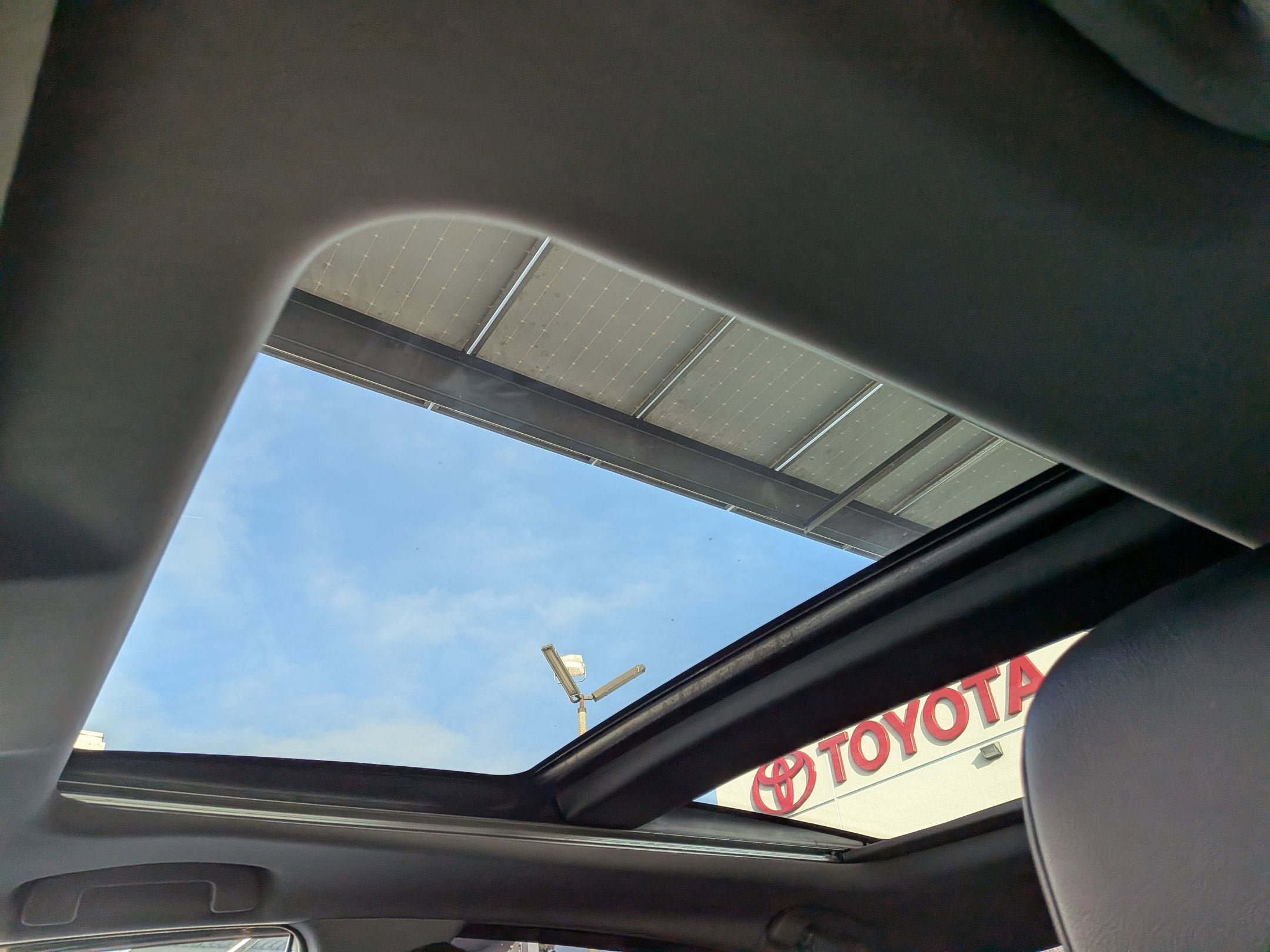 Used 2019 Toyota Camry XSE w/ Driver Assist Package FWD image 29