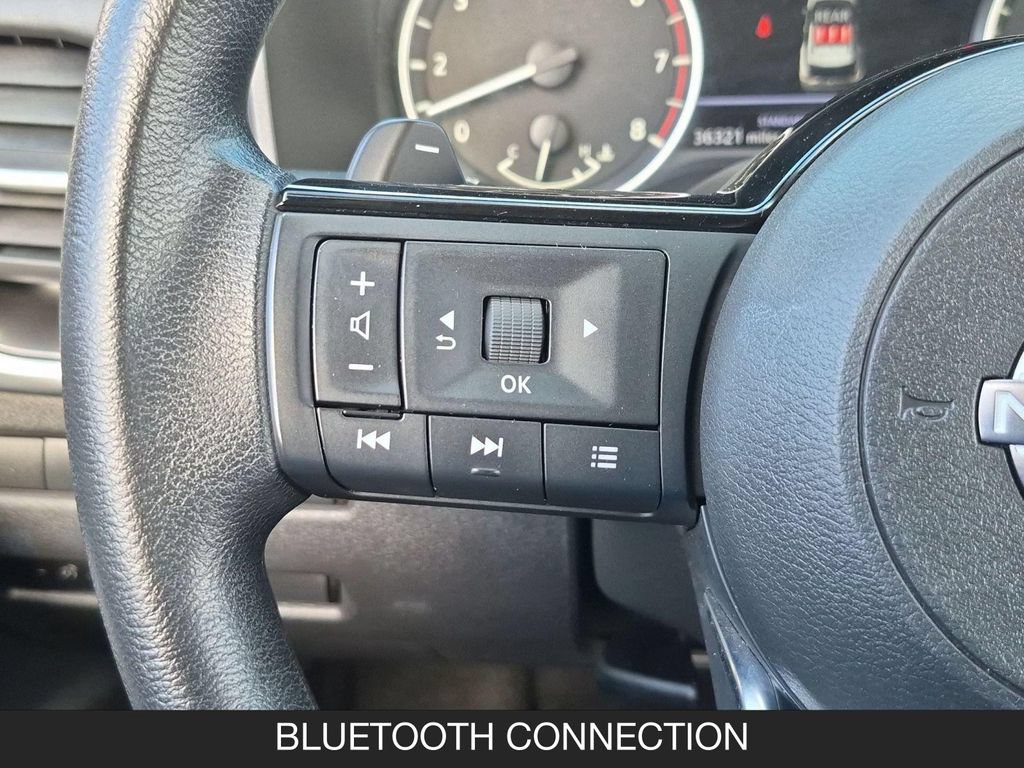 Certified 2023 Nissan Rogue SV FWD image 17