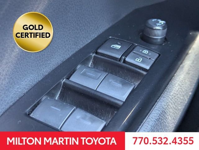 Certified 2025 Toyota Camry SE FWD image 21