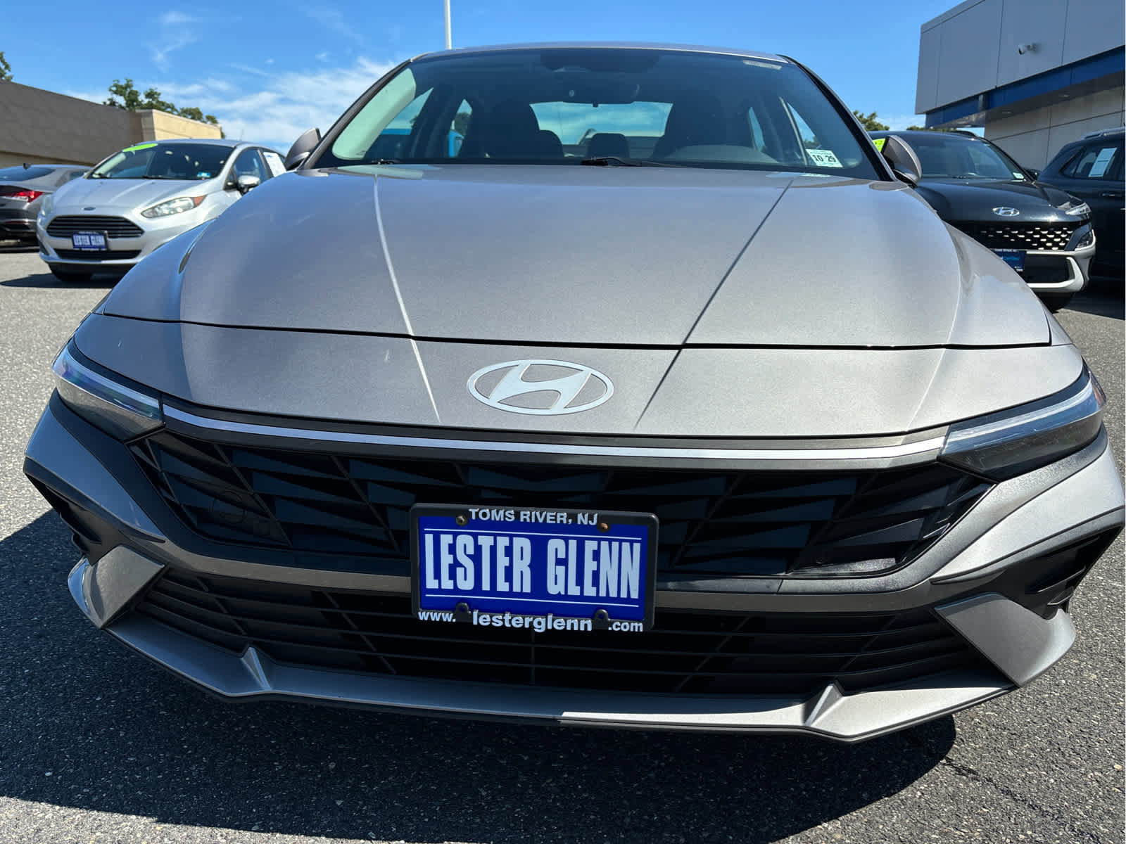 Used 2025 Hyundai Elantra SE FWD image 3