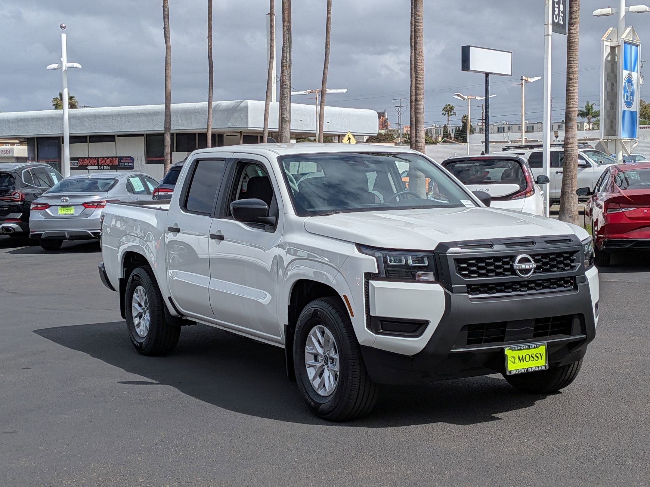 New 2026 Nissan Frontier S image 2