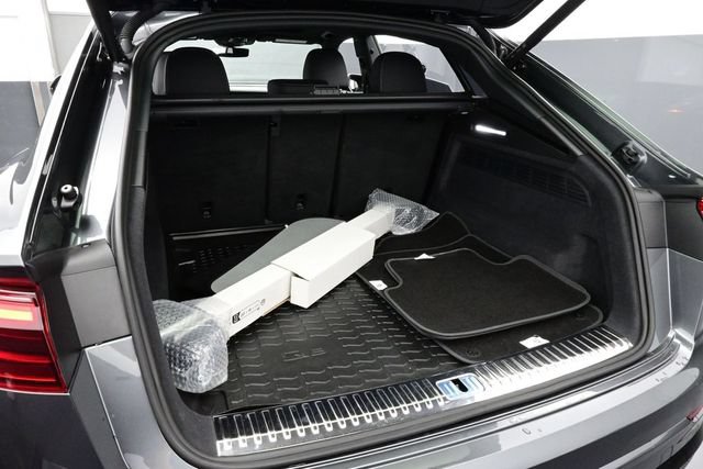 Used 2025 Audi Q8 Premium Plus AWD/4WD image 15