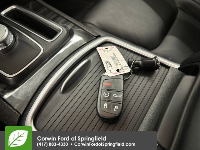 Used 2022 Chrysler 300 Touring L image 15