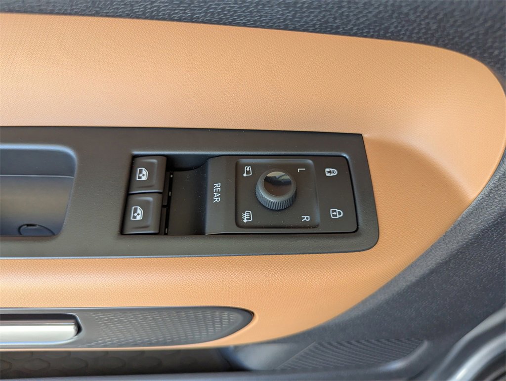 New 2025 Volkswagen ID. Buzz Pro S Plus image 18