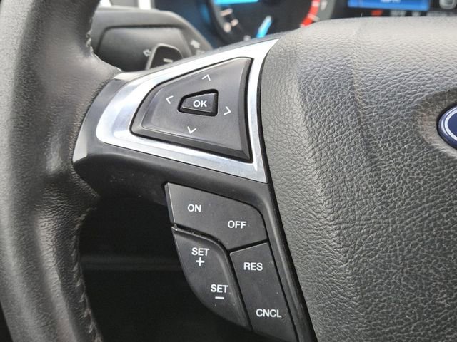 Used 2018 Ford Edge SEL AWD/4WD image 9