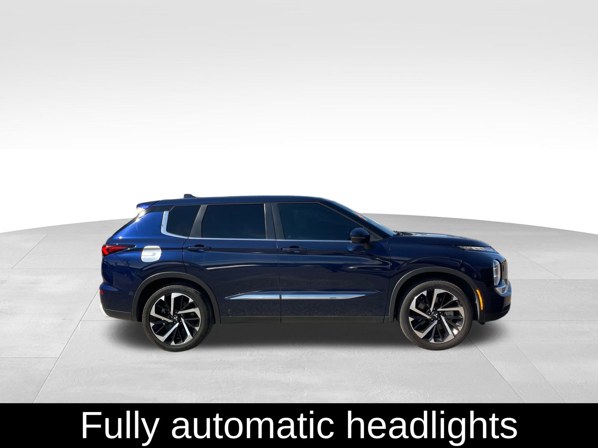 Used 2022 Mitsubishi Outlander SEL Black Edition image 4