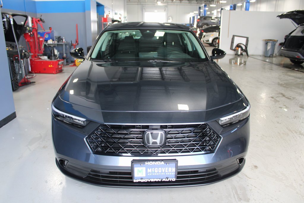 Used 2025 Honda Accord SE image 3