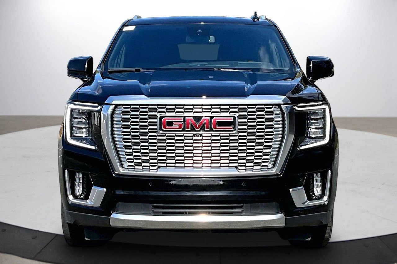 Used 2023 GMC Yukon Denali image 3
