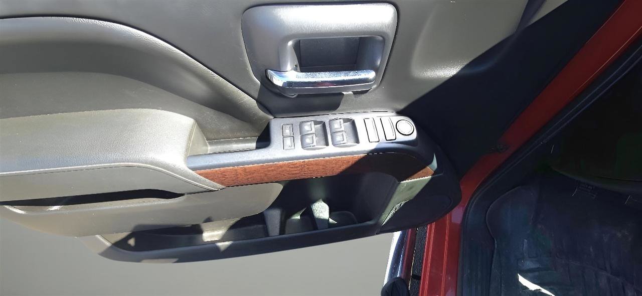 Used 2015 GMC Sierra 1500 SLE w/ SLE Value Package AWD/4WD image 9