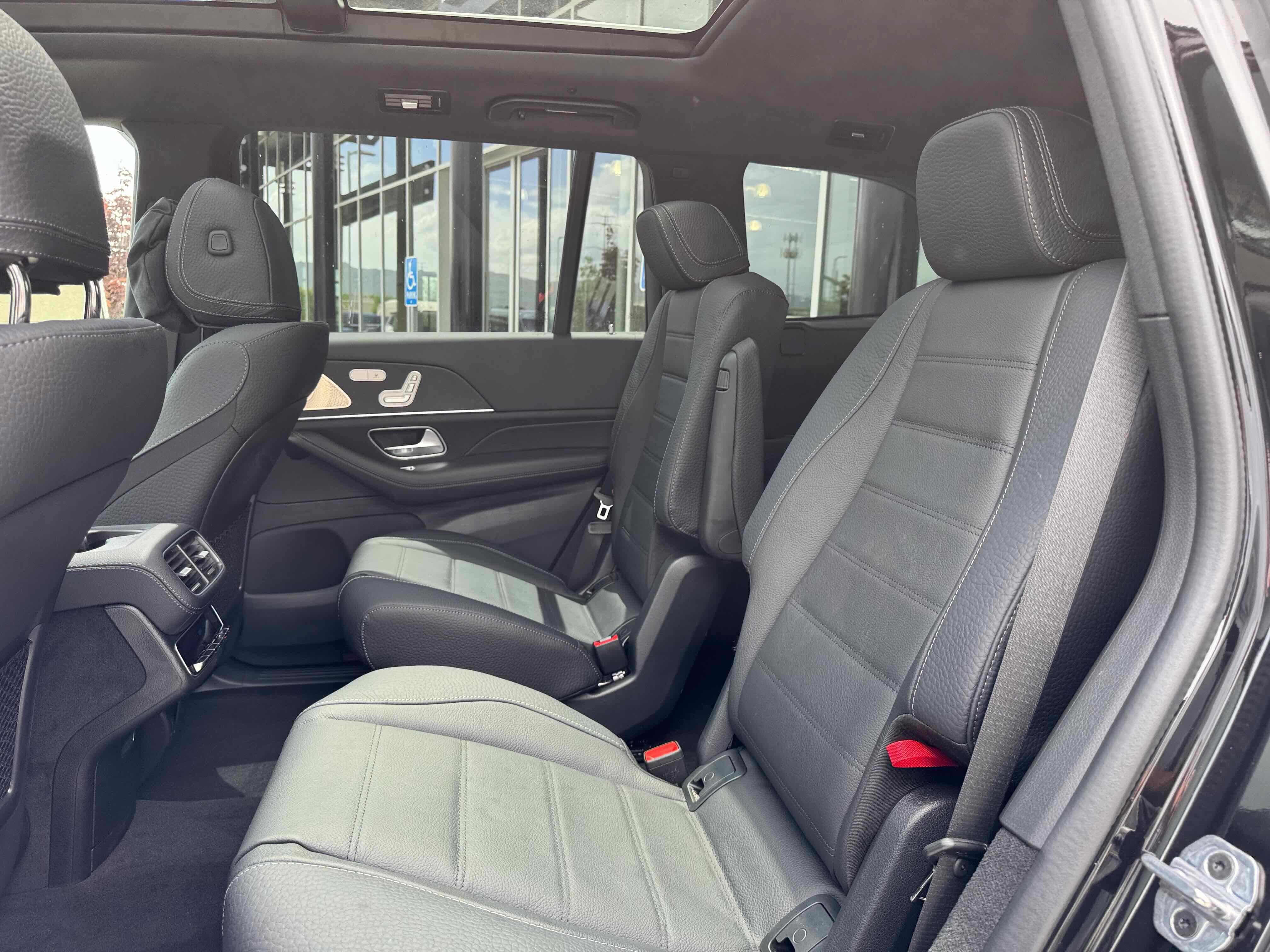 New 2025 Mercedes-Benz GLS 580 4MATIC image 26