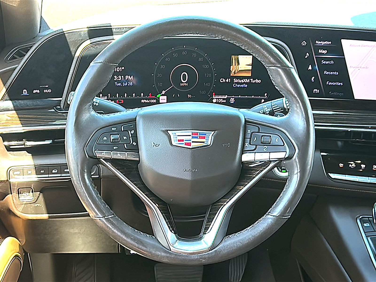 Used 2021 Cadillac Escalade Premium Luxury AWD/4WD image 24