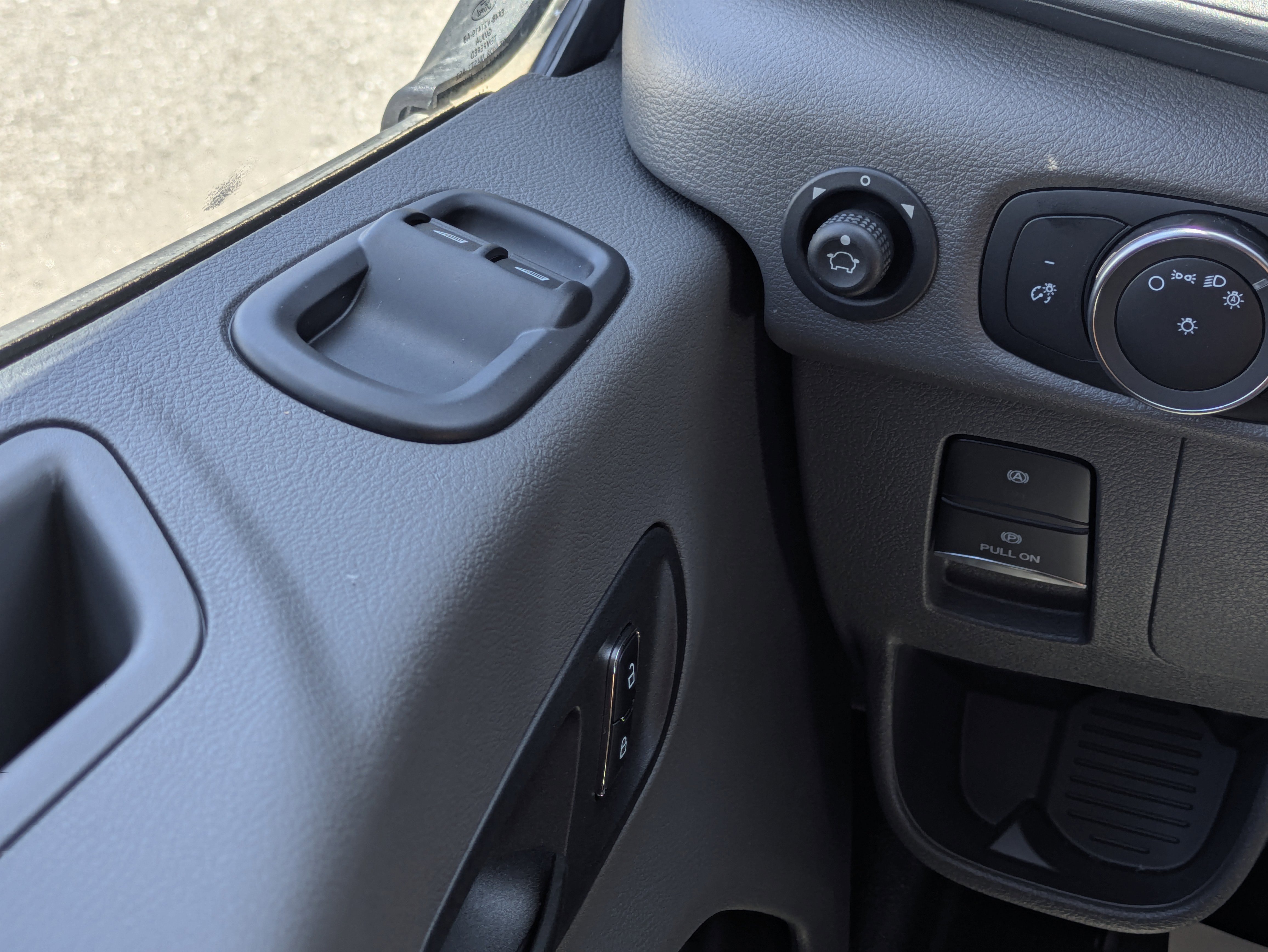 New 2025 Ford Transit 150 Low Roof image 19