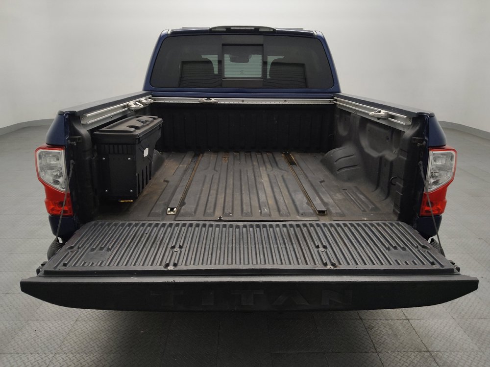Used 2017 Nissan Titan SL w/ SL Towing Convenience Package RWD image 29