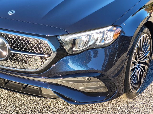 New 2025 Mercedes-Benz E 350 4MATIC Sedan image 8